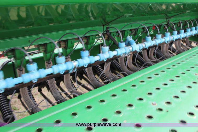 image for item F7590 John Deere 455 grain drill