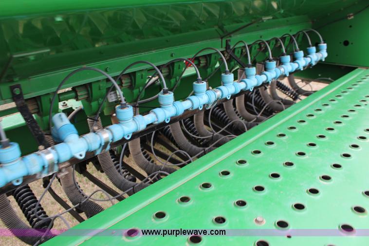 image for item F7590 John Deere 455 grain drill