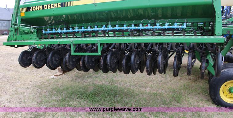 image for item F7590 John Deere 455 grain drill