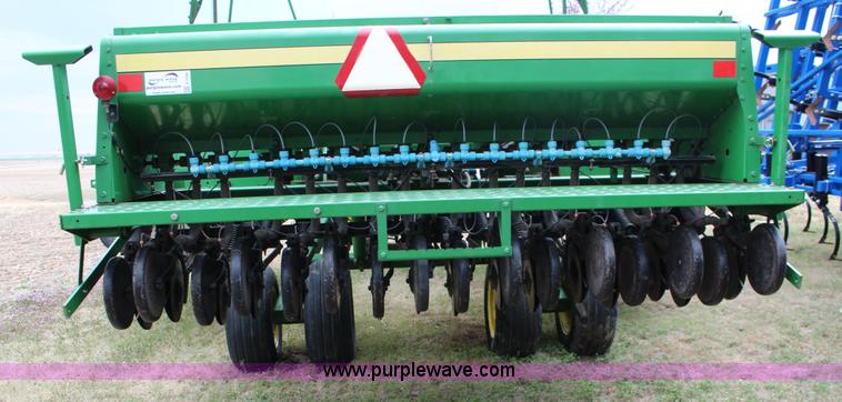 image for item F7590 John Deere 455 grain drill