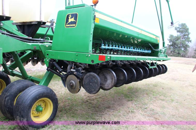 image for item F7590 John Deere 455 grain drill
