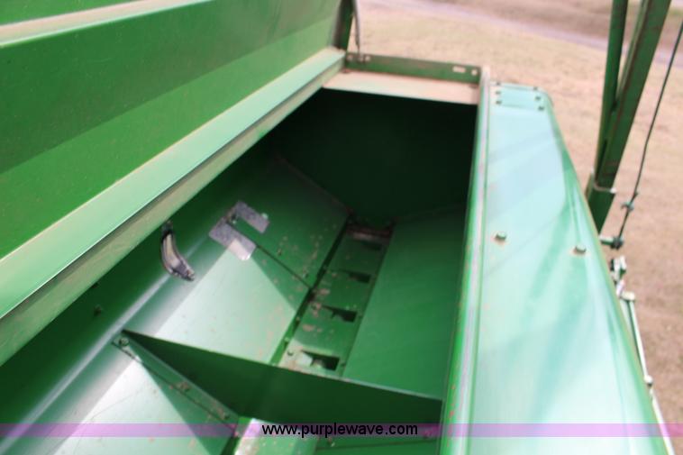 image for item F7590 John Deere 455 grain drill