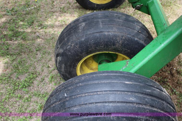 image for item F7590 John Deere 455 grain drill