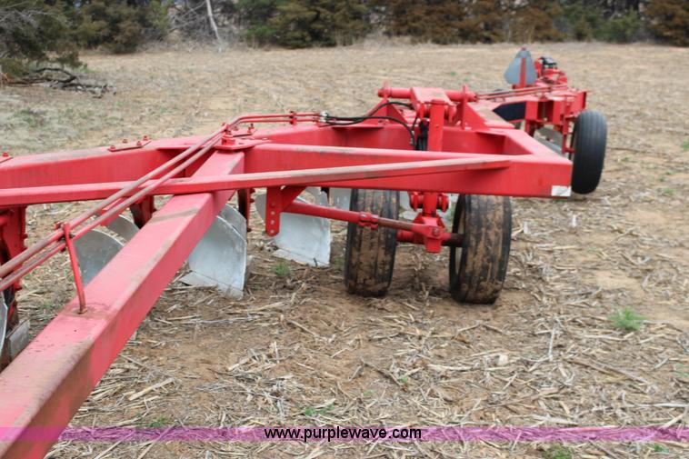 image for item F7591 Blanchat 12 bottom plow