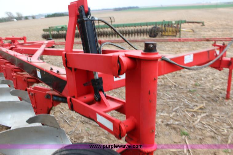 image for item F7591 Blanchat 12 bottom plow