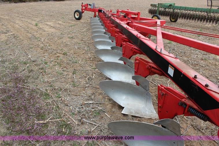 image for item F7591 Blanchat 12 bottom plow