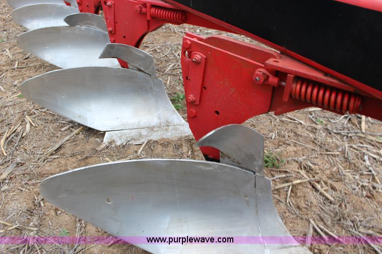 image for item F7591 Blanchat 12 bottom plow