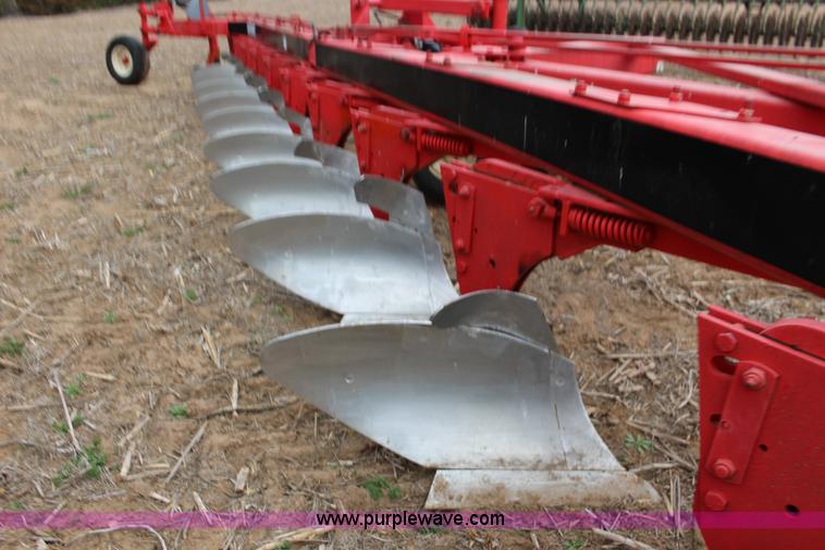 image for item F7591 Blanchat 12 bottom plow