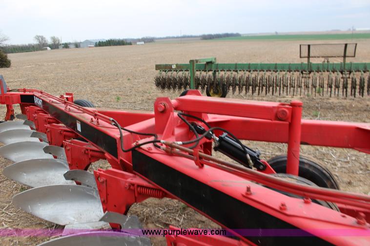 image for item F7591 Blanchat 12 bottom plow