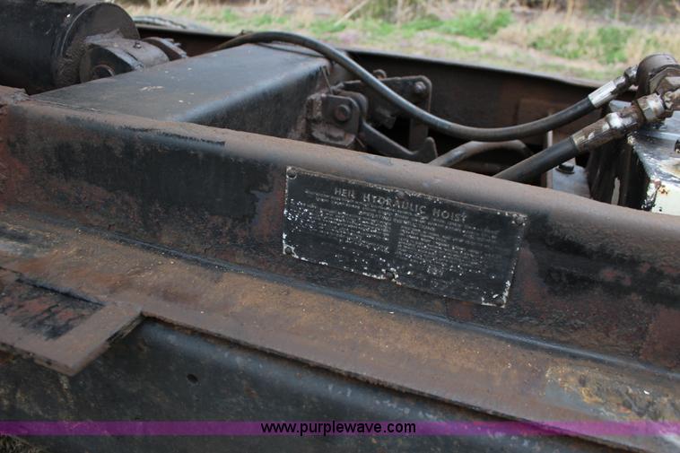 image for item F7595 1962 Chevrolet C60 grain truck