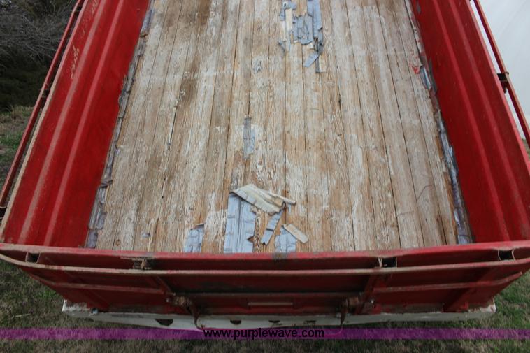 image for item F7595 1962 Chevrolet C60 grain truck