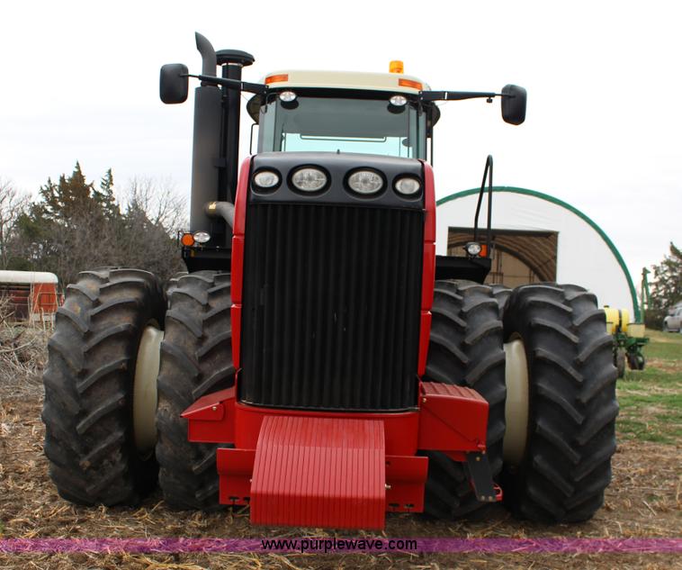 image for item F7600 2009 Versatile 375 4WD tractor