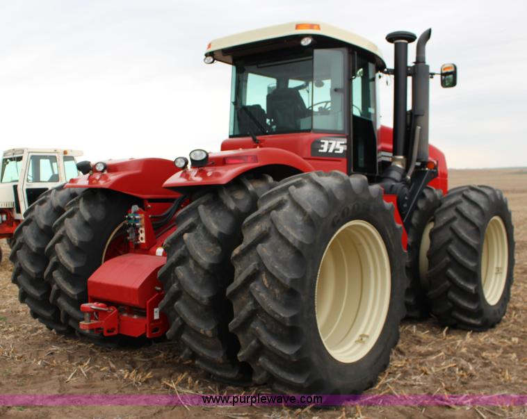 image for item F7600 2009 Versatile 375 4WD tractor