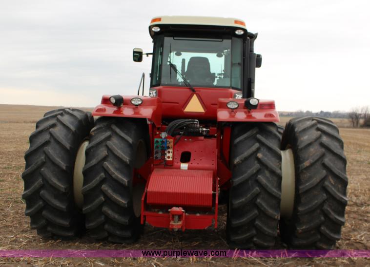 image for item F7600 2009 Versatile 375 4WD tractor