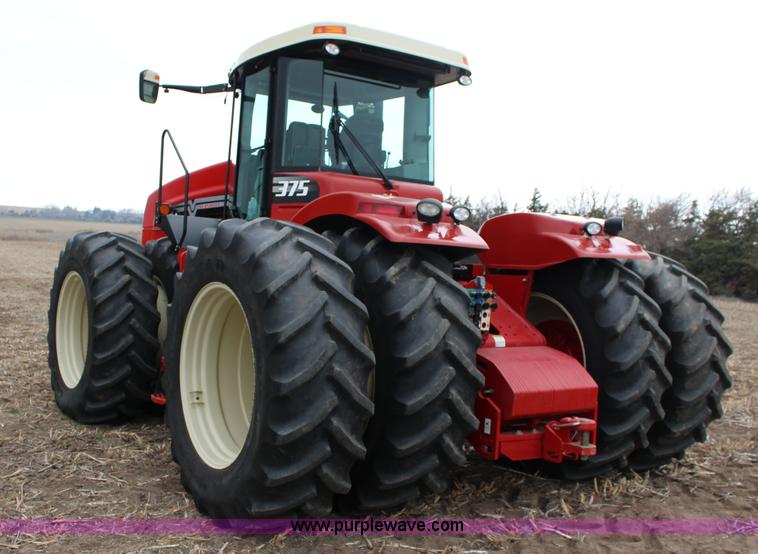 image for item F7600 2009 Versatile 375 4WD tractor