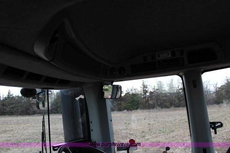 image for item F7600 2009 Versatile 375 4WD tractor