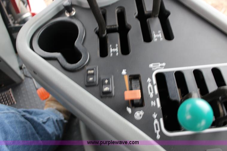 image for item F7600 2009 Versatile 375 4WD tractor