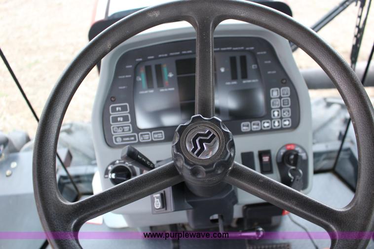 image for item F7600 2009 Versatile 375 4WD tractor