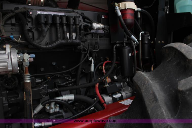 image for item F7600 2009 Versatile 375 4WD tractor