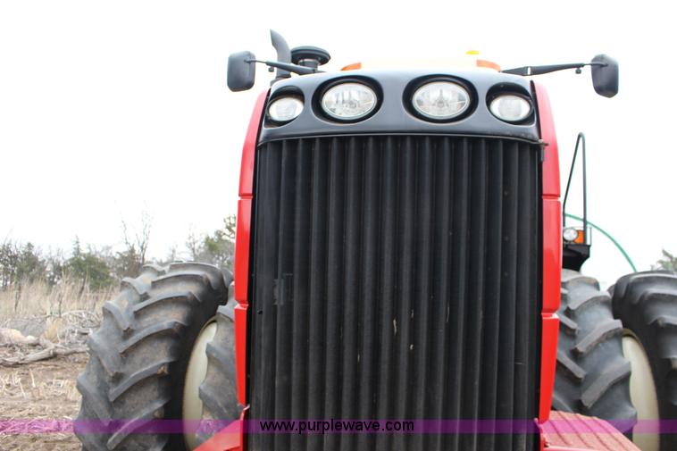 image for item F7600 2009 Versatile 375 4WD tractor