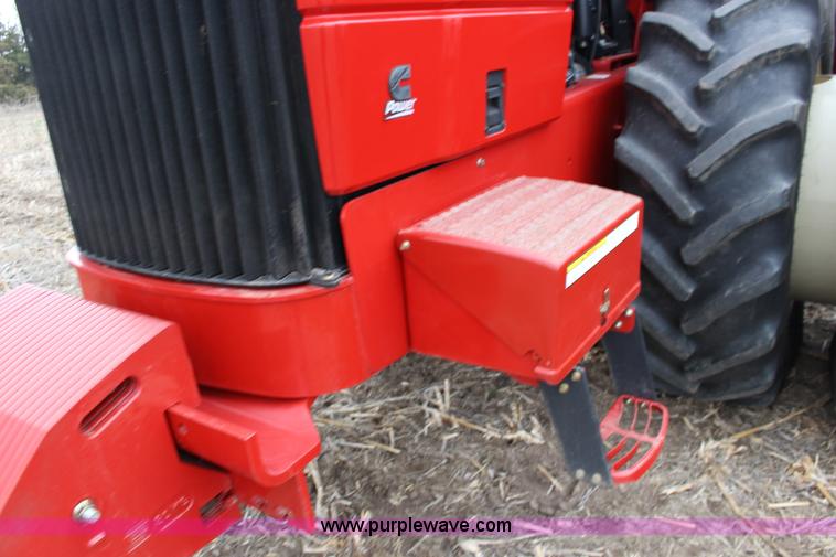 image for item F7600 2009 Versatile 375 4WD tractor