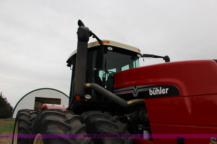 image for item F7600 2009 Versatile 375 4WD tractor