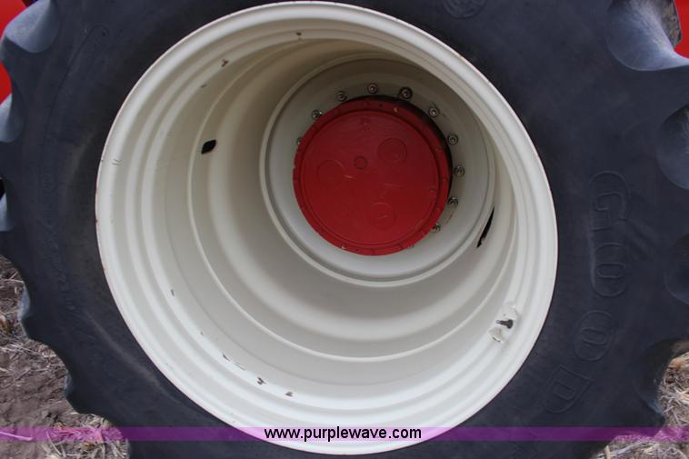 image for item F7600 2009 Versatile 375 4WD tractor