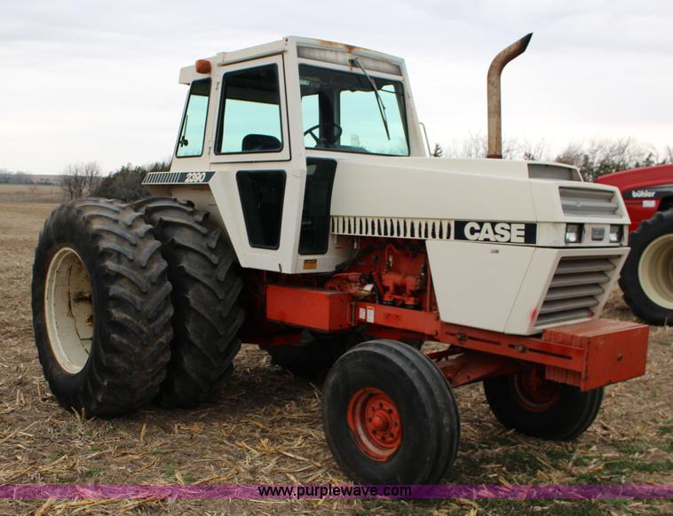 image for item F7601 1979 Case 2390 tractor