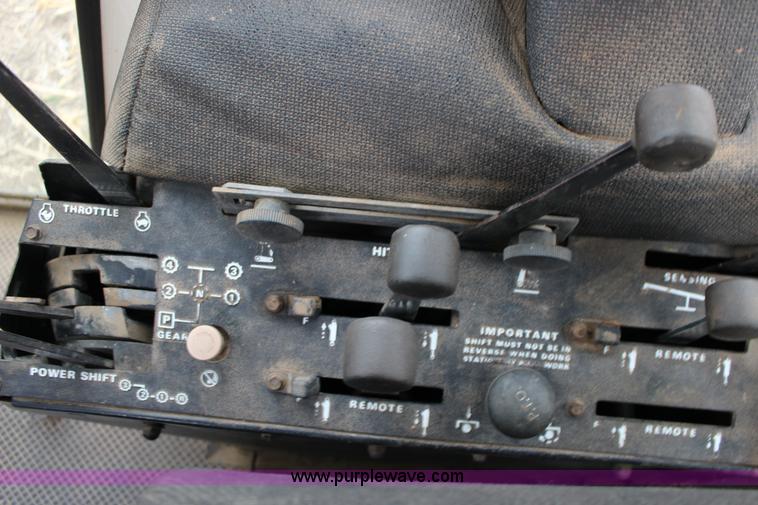 image for item F7601 1979 Case 2390 tractor