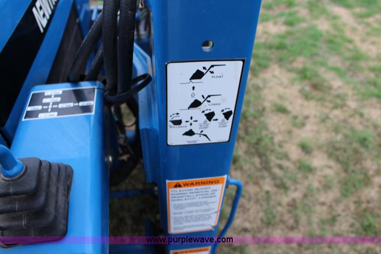 image for item F7608 1998 New Holland 1920 MFWD compact utility tractor