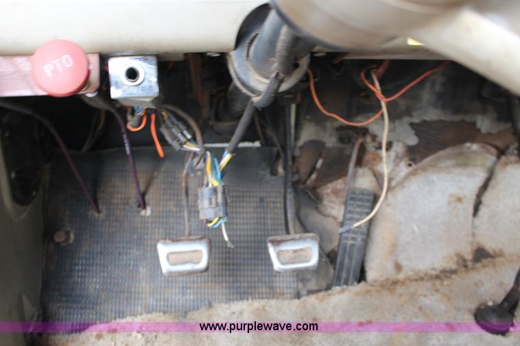 image for item F7609 1965 Chevrolet C60 grain truck