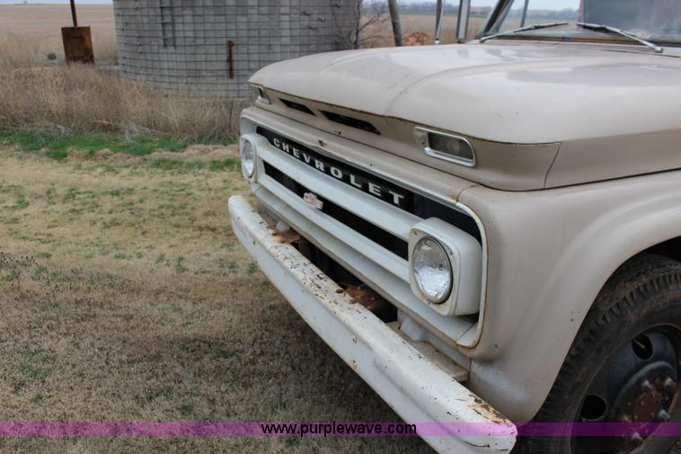 image for item F7609 1965 Chevrolet C60 grain truck