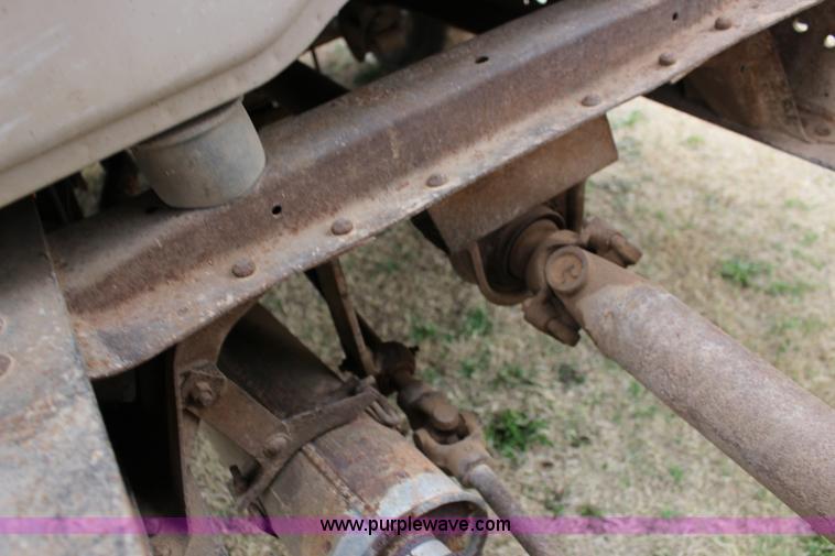 image for item F7609 1965 Chevrolet C60 grain truck