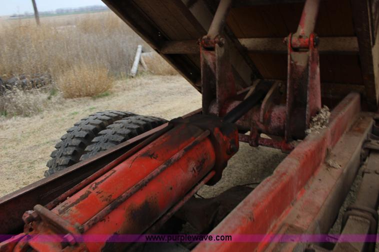 image for item F7609 1965 Chevrolet C60 grain truck
