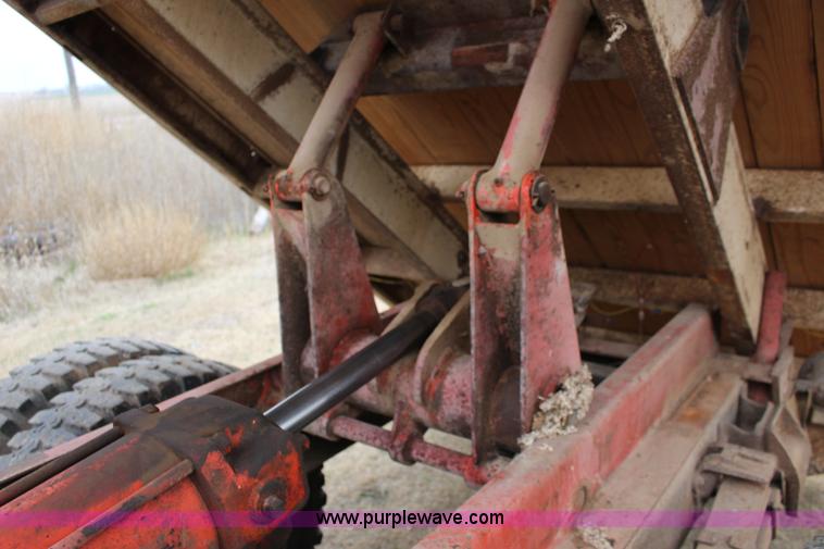 image for item F7609 1965 Chevrolet C60 grain truck