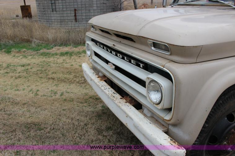 image for item F7609 1965 Chevrolet C60 grain truck