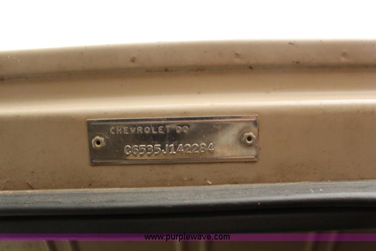 image for item F7609 1965 Chevrolet C60 grain truck