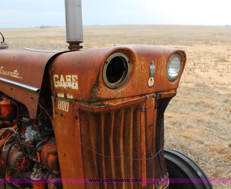 image for item F7614 Case 800 tractor