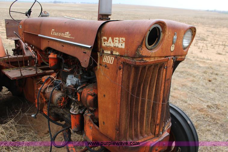 image for item F7614 Case 800 tractor