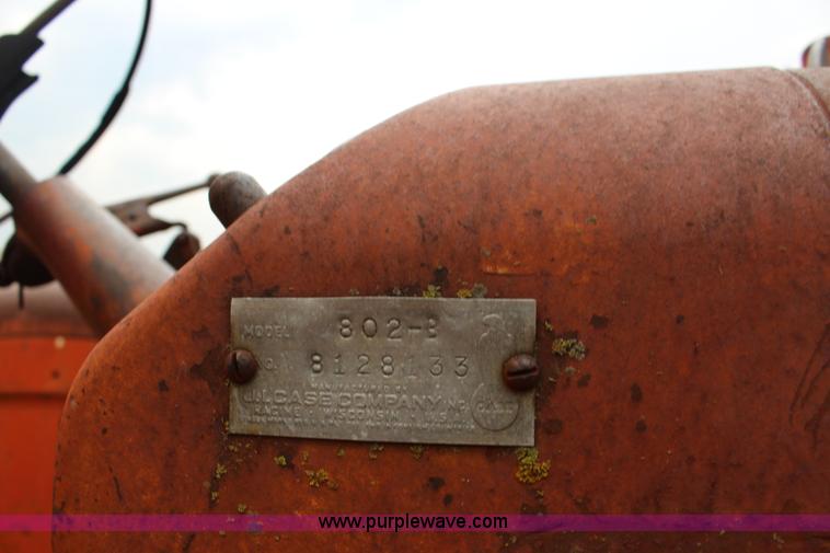 image for item F7614 Case 800 tractor