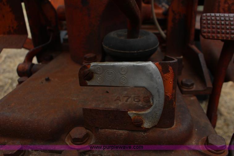 image for item F7614 Case 800 tractor