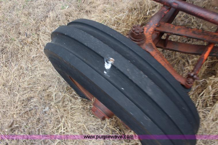 image for item F7614 Case 800 tractor