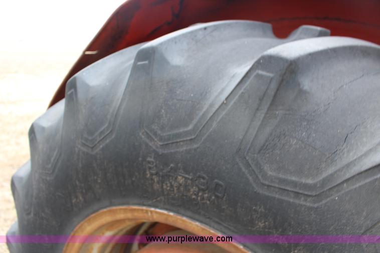 image for item F7614 Case 800 tractor