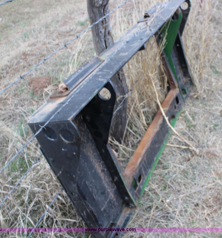 Bish adapter in Alva, OK Item F7622 sold Purple Wave