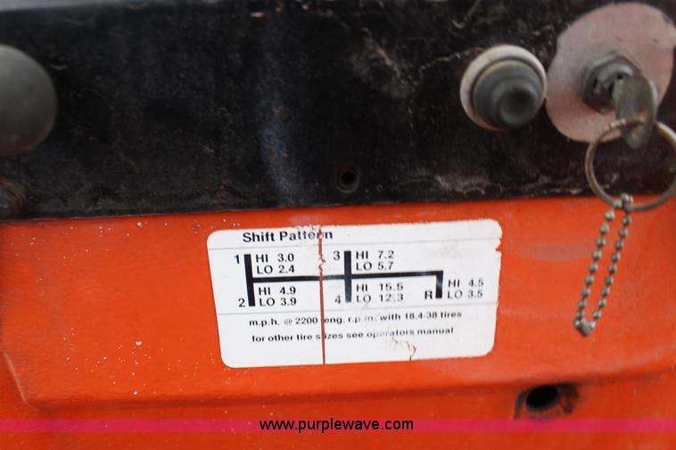 image for item F7626 Allis Chalmers 190XT tractor