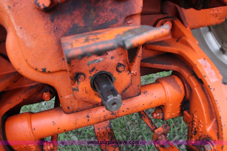 image for item F7626 Allis Chalmers 190XT tractor