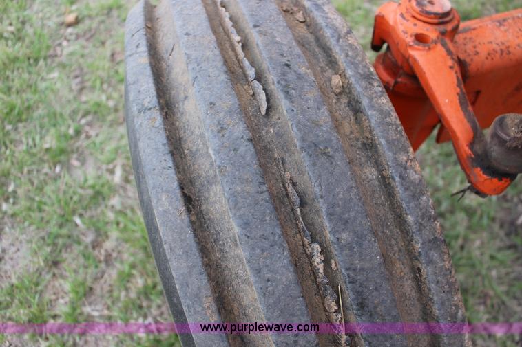 image for item F7626 Allis Chalmers 190XT tractor