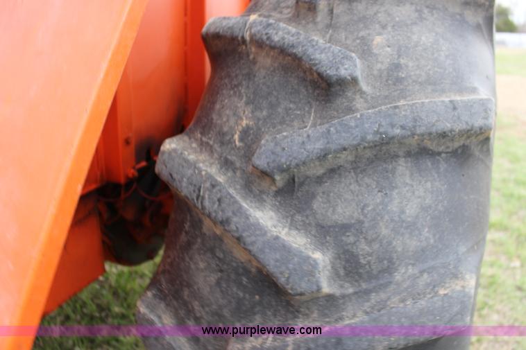 image for item F7626 Allis Chalmers 190XT tractor