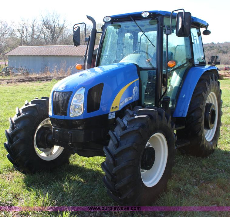 image for item F7639 2010 New Holland T5070 tractor