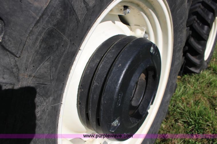 image for item F7639 2010 New Holland T5070 tractor